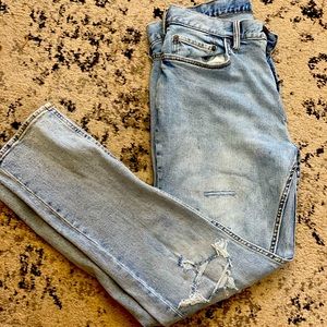 Old Navy men’s distressed jeans